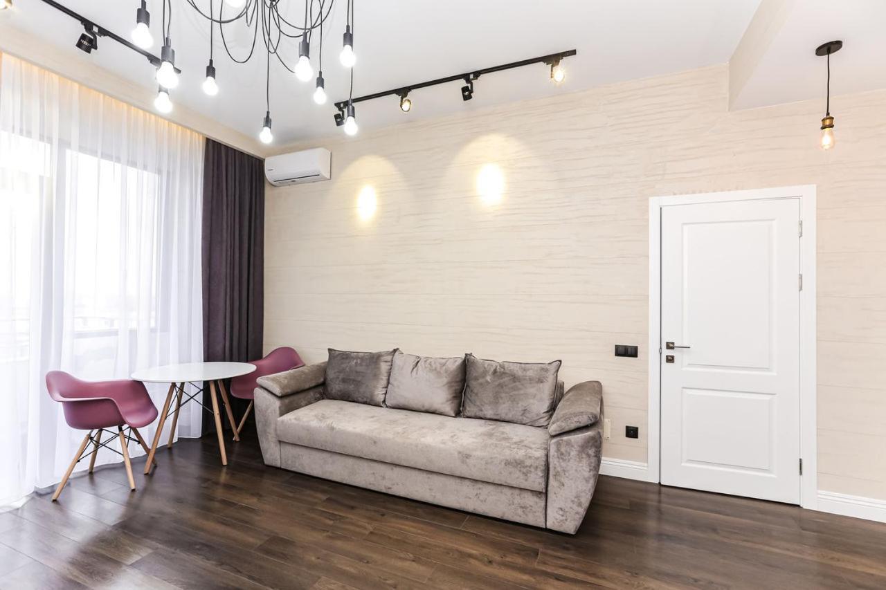 Double Skyhouse Exclusive Apartments Κισινάου Εξωτερικό φωτογραφία