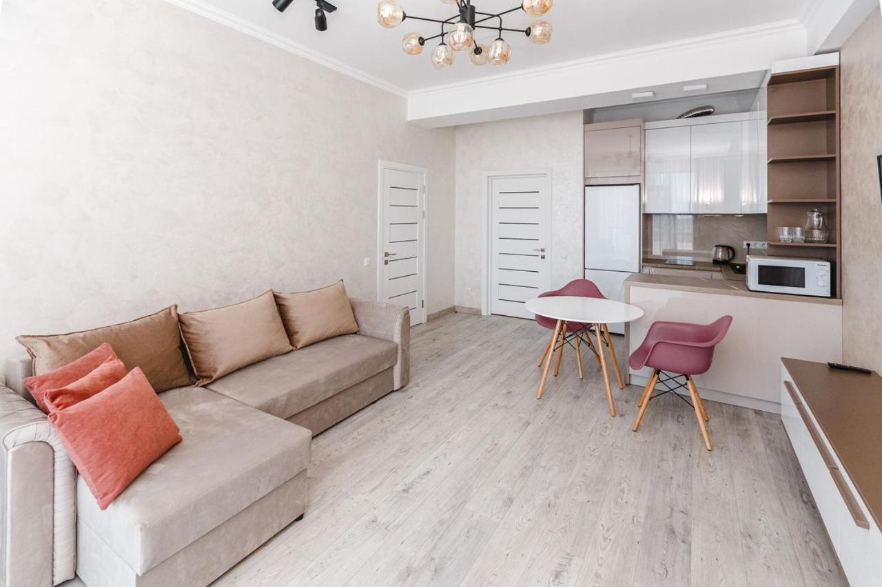 Double Skyhouse Exclusive Apartments Κισινάου Εξωτερικό φωτογραφία
