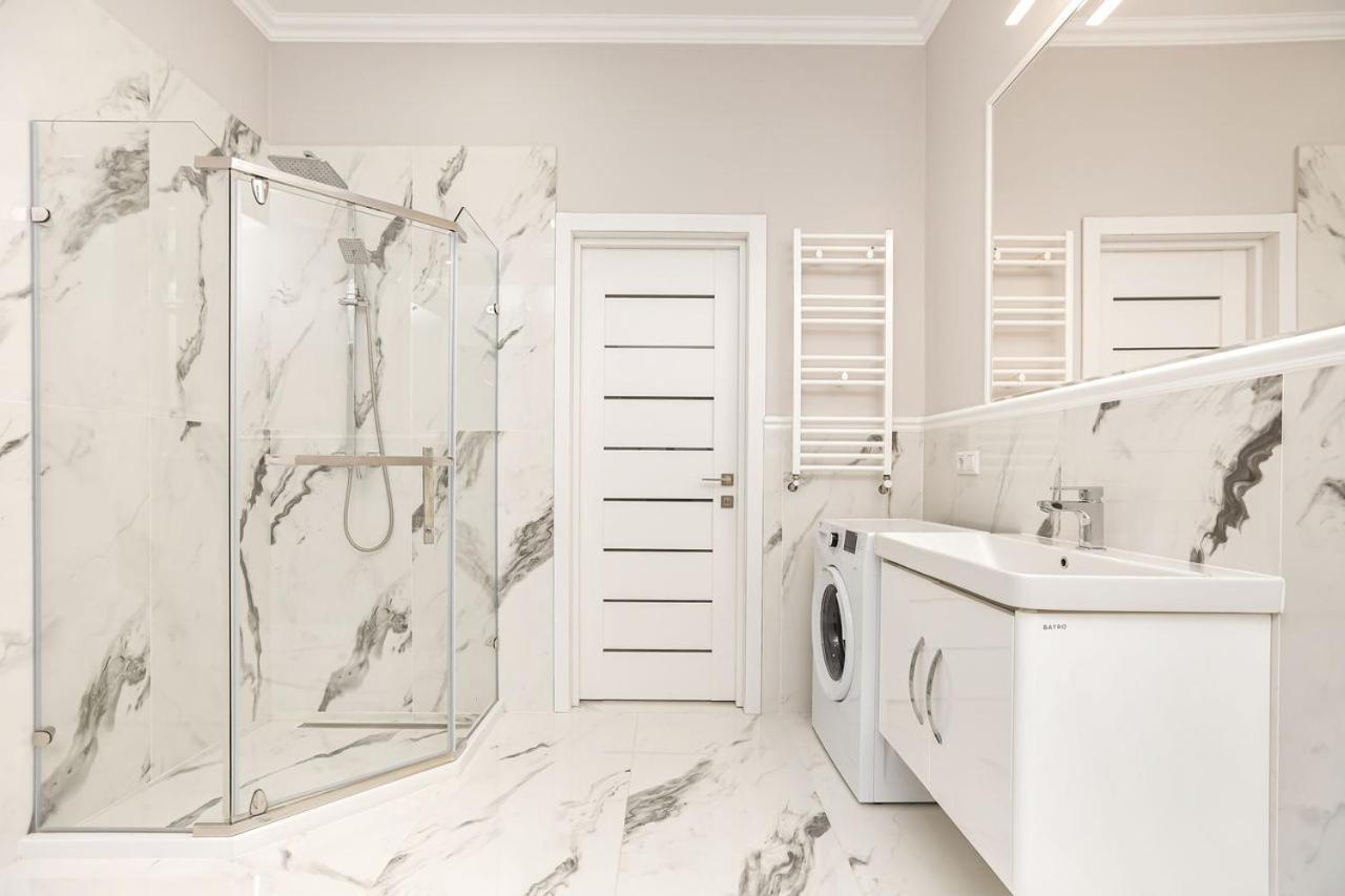 Double Skyhouse Exclusive Apartments Κισινάου Εξωτερικό φωτογραφία