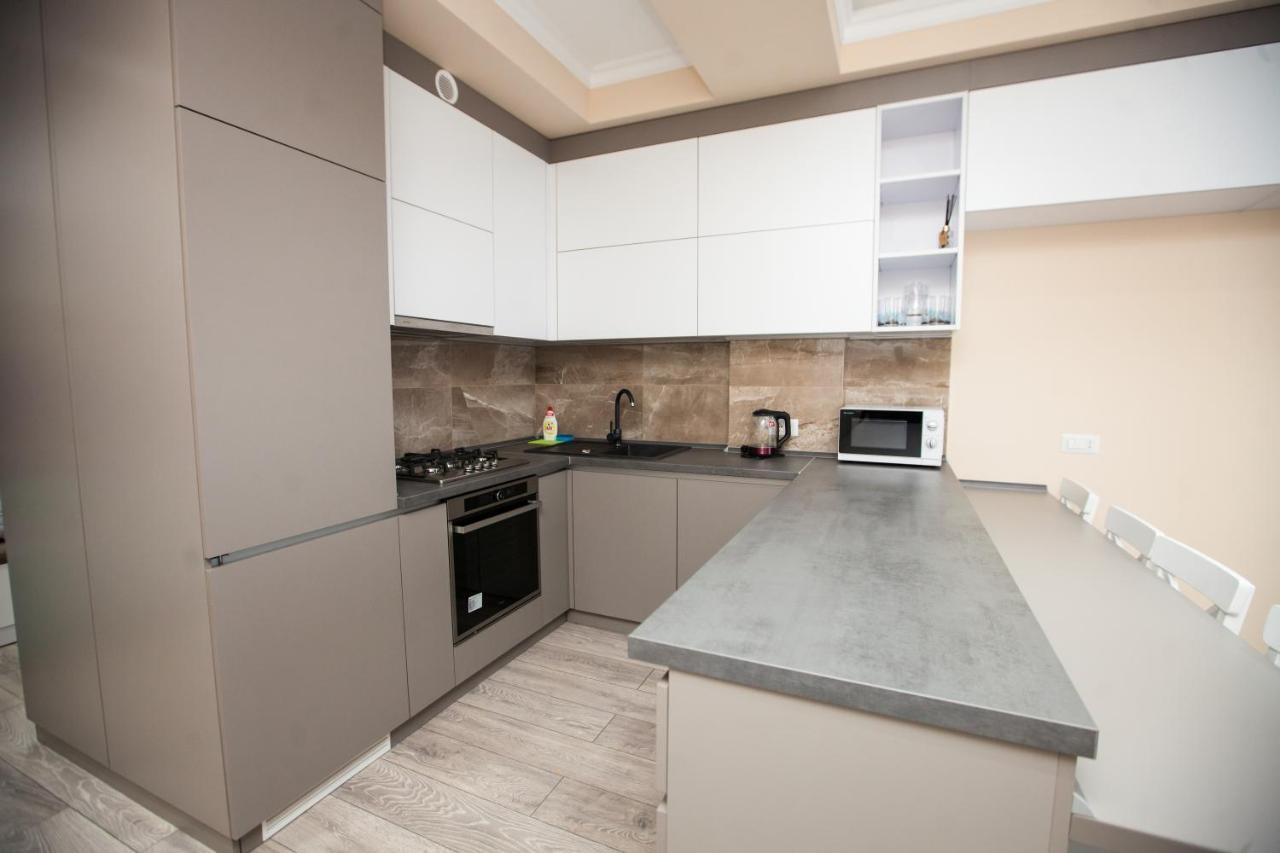 Double Skyhouse Exclusive Apartments Κισινάου Εξωτερικό φωτογραφία