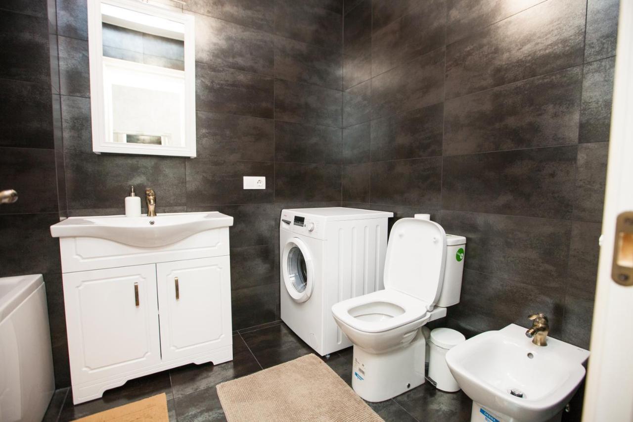 Double Skyhouse Exclusive Apartments Κισινάου Εξωτερικό φωτογραφία