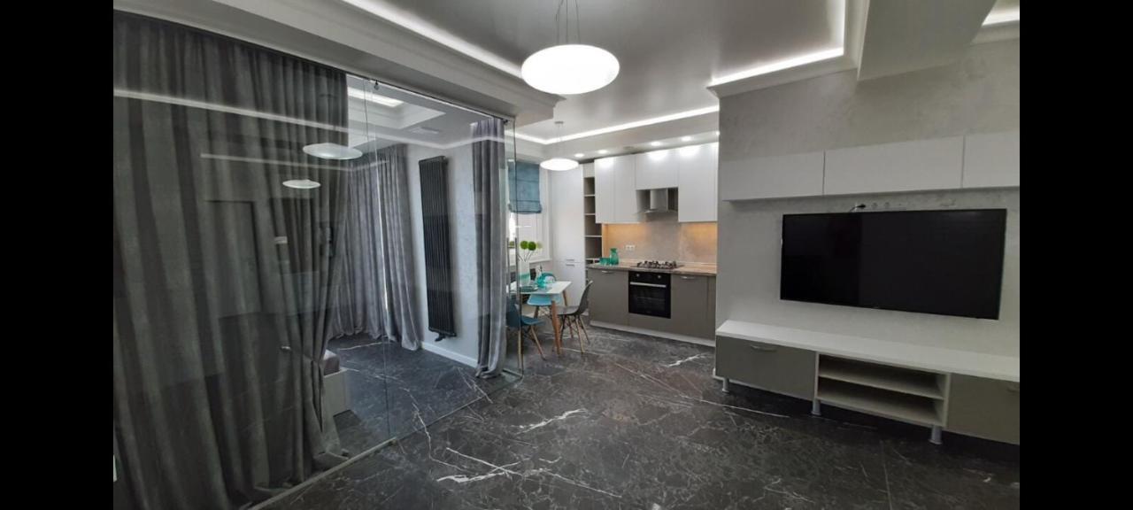 Double Skyhouse Exclusive Apartments Κισινάου Εξωτερικό φωτογραφία